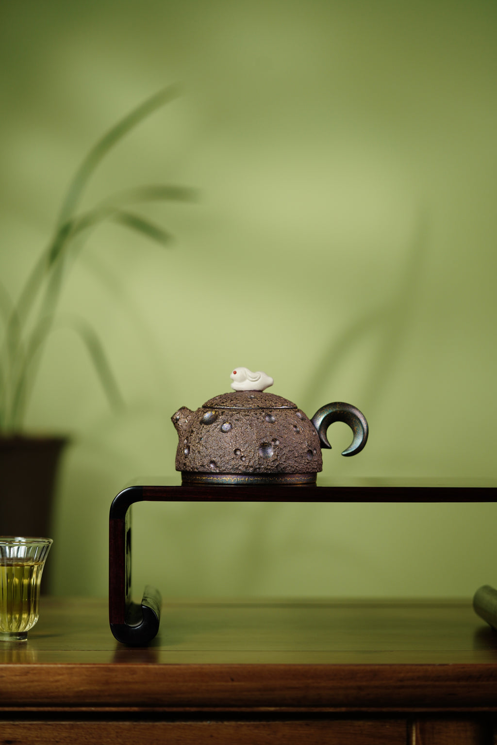 新品🉐紫砂与雕塑融合·原创艺术重器【奔月壶】原矿优质紫茄泥·200cc 原创紫砂艺术家·朱红景
