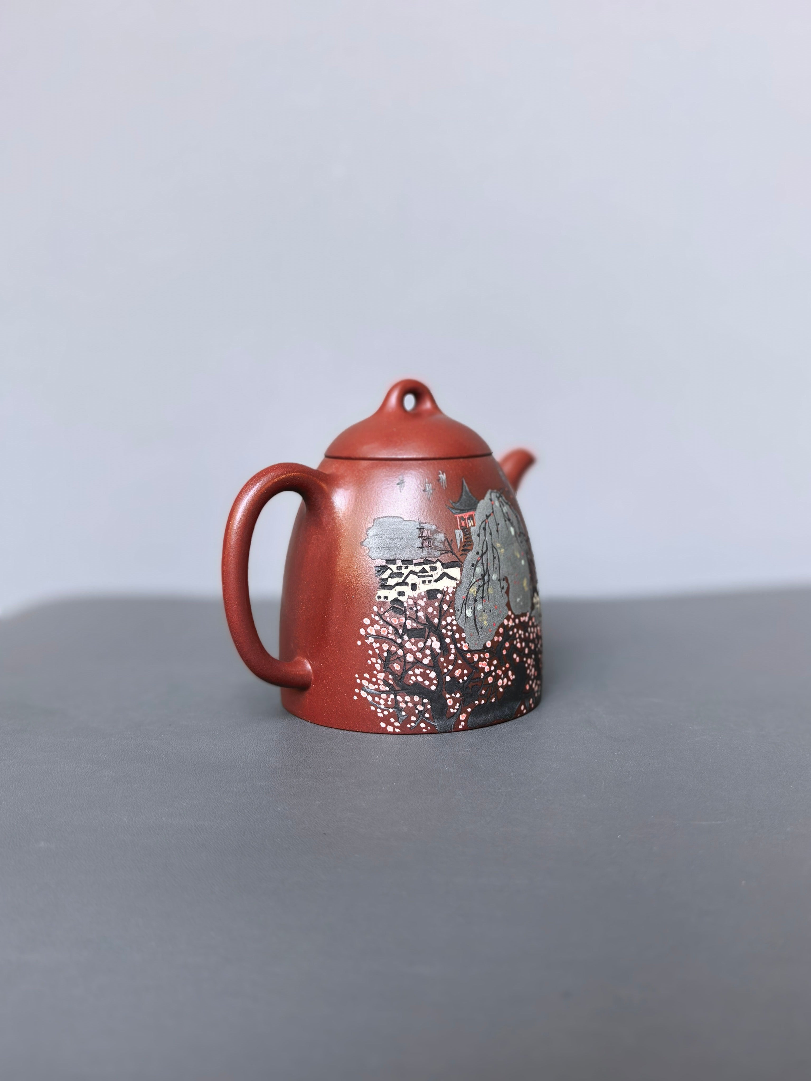 双璧齐辉｜吴冠中～李昌鸿双大师联名限量款《明式秦权壶》原矿极品底槽清·370cc&nbsp;