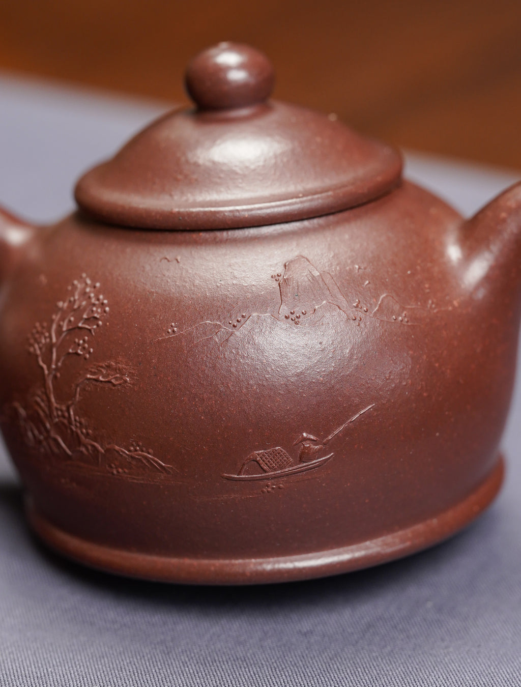 【玉林紫砂 礼藏天下】国大师邱玉林亲制｜顶奢稀有传世臻品《壶趣》原矿极品底槽清·150cc(真金限量款)