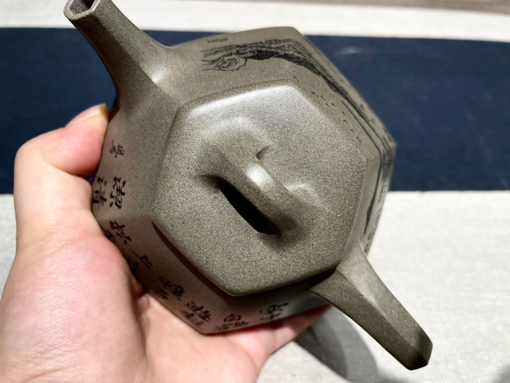 收藏重器【六方石瓢】泥料：原矿一厂鲨皮青 容量：320cc 作者：钱云娇 国家级工艺美术师