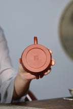 【妙莲】 制壶：范俊华 （国家级工艺美术师） 泥料：原矿降坡泥&nbsp; 容量：210cc