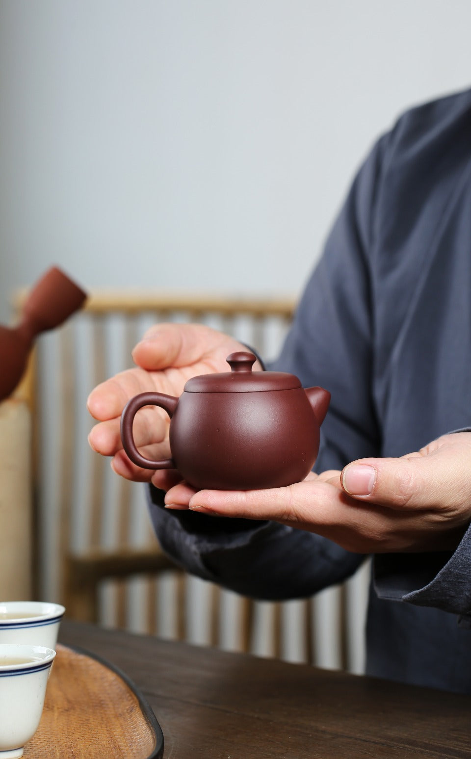 【文旦】 制壶：范俊华 (国家级工艺美术师） 泥料：原矿紫泥 容量：140cc