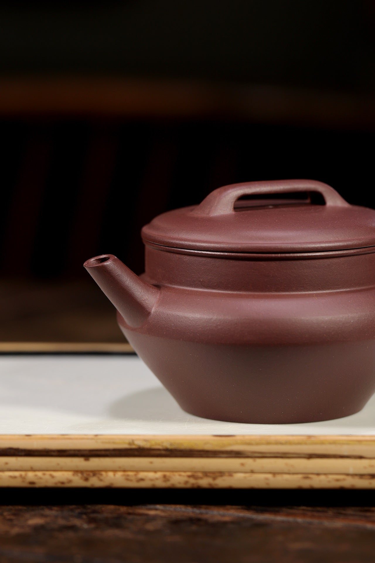 【丕饮】 泥料：原矿紫茄泥 容量：170cc 孔数：球孔