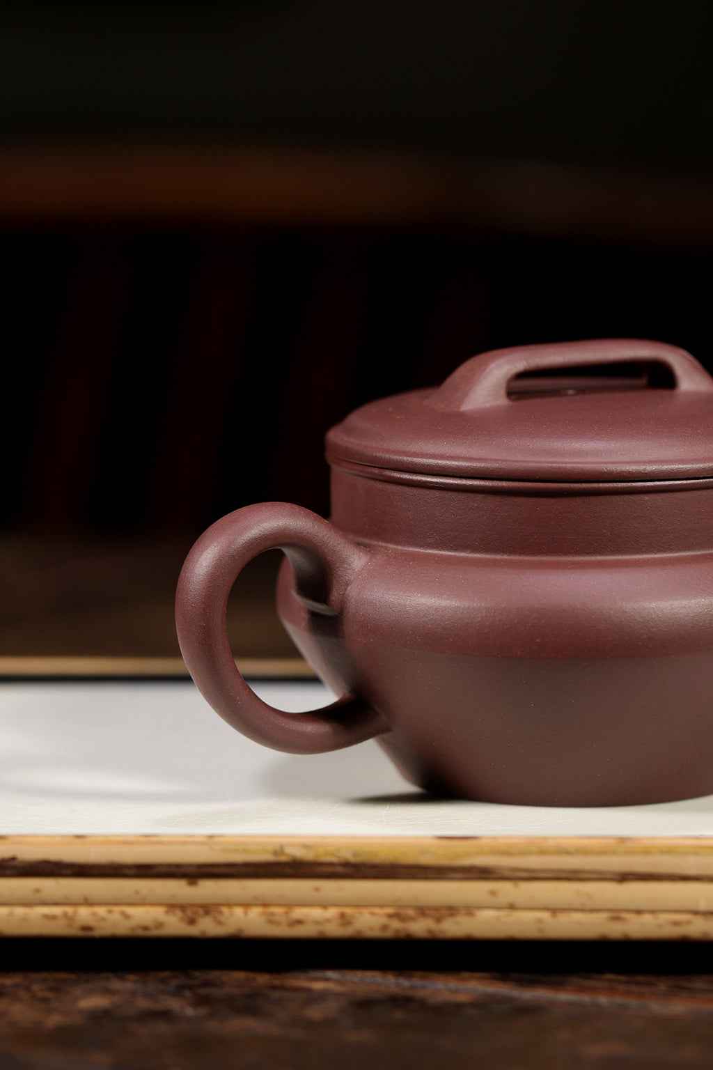 【丕饮】 泥料：原矿紫茄泥 容量：170cc 孔数：球孔