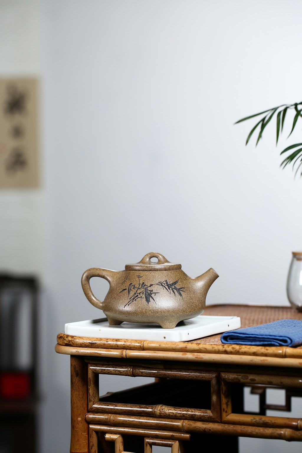 【子冶石瓢】 制壶：许夕萍（国家级助理工艺美术师） 泥料：原矿稀有龙背青 容量：350cc
