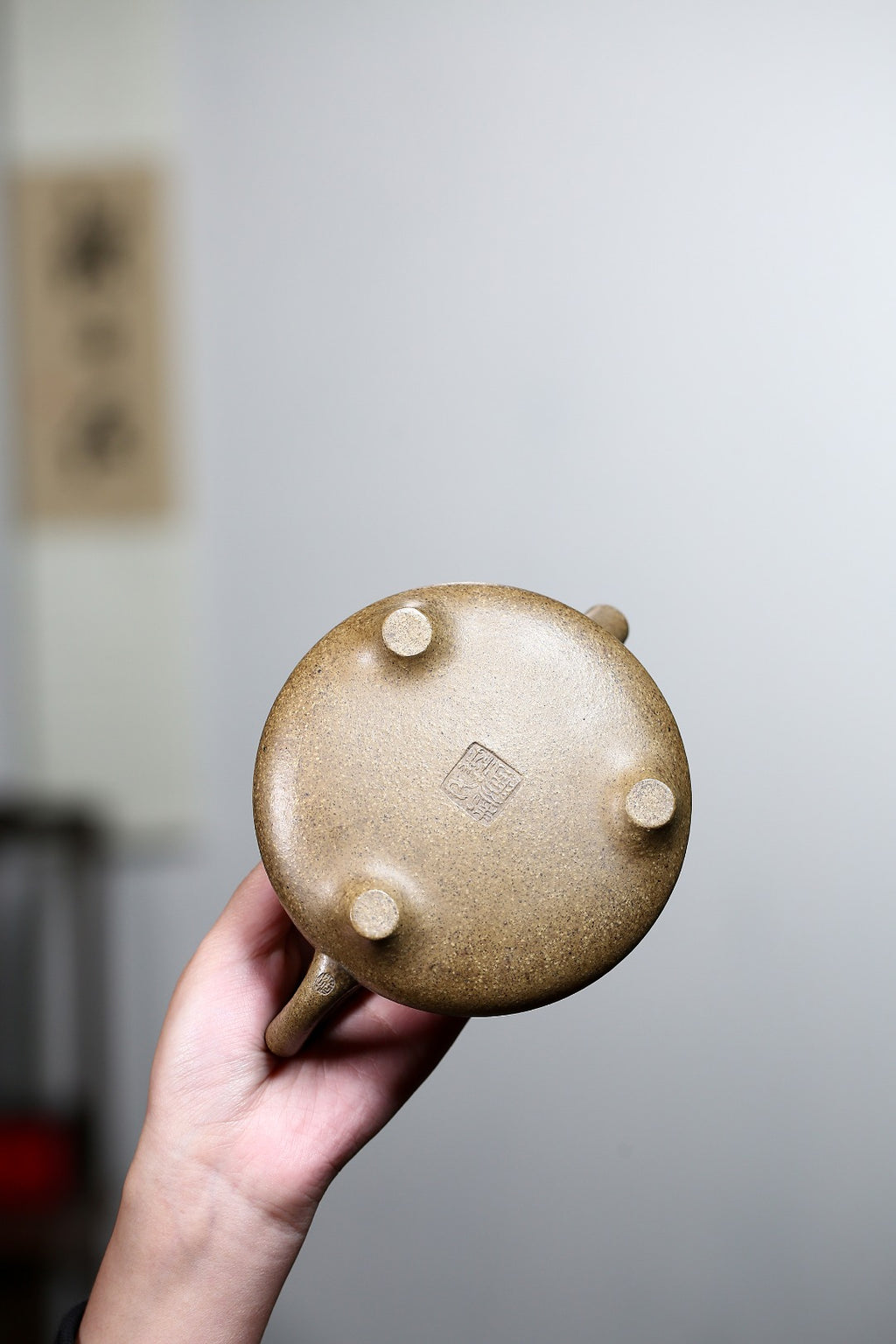 【子冶石瓢】 制壶：许夕萍（国家级助理工艺美术师） 泥料：原矿稀有龙背青 容量：350cc