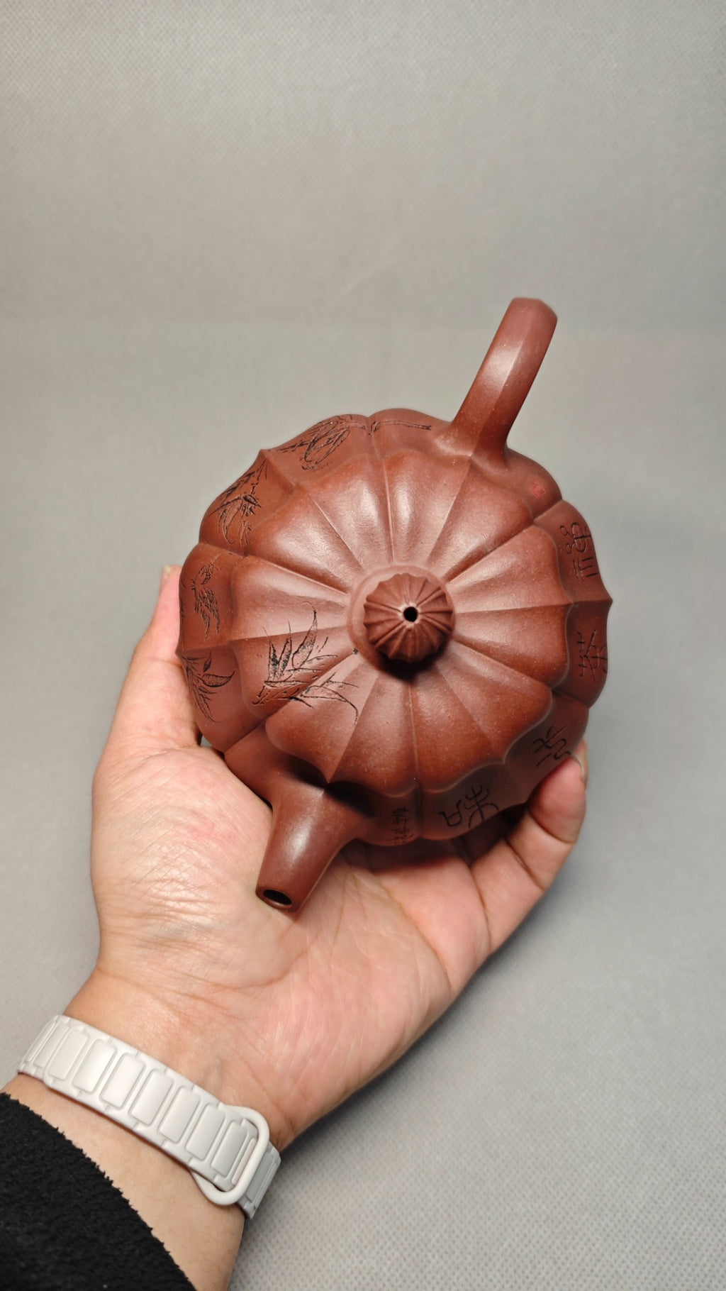 证书全配套 【筋纹合菱】制壶：焦亚强 (国家级工艺美术师) 泥料：原矿底槽清 容量：450cc