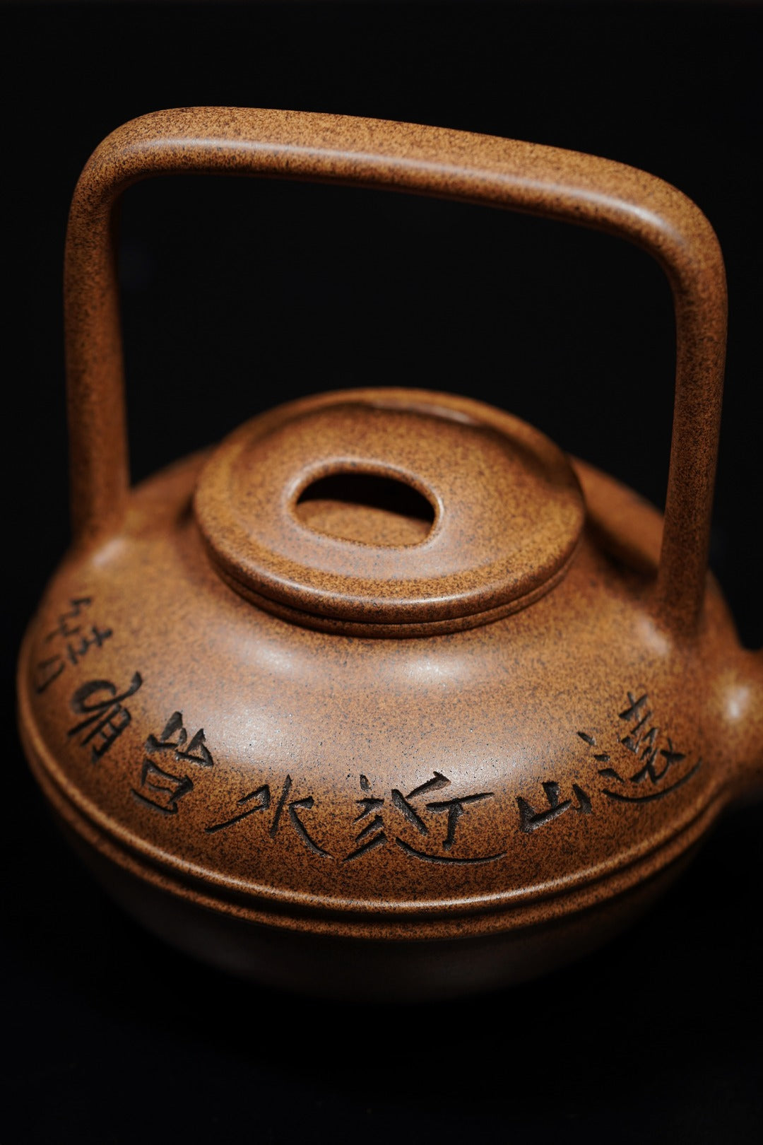 储立之大师｜中国陶瓷艺术终身成就奖获得者｜典藏重器【牛盖提梁壶】原矿优质古玉金砂·680cc