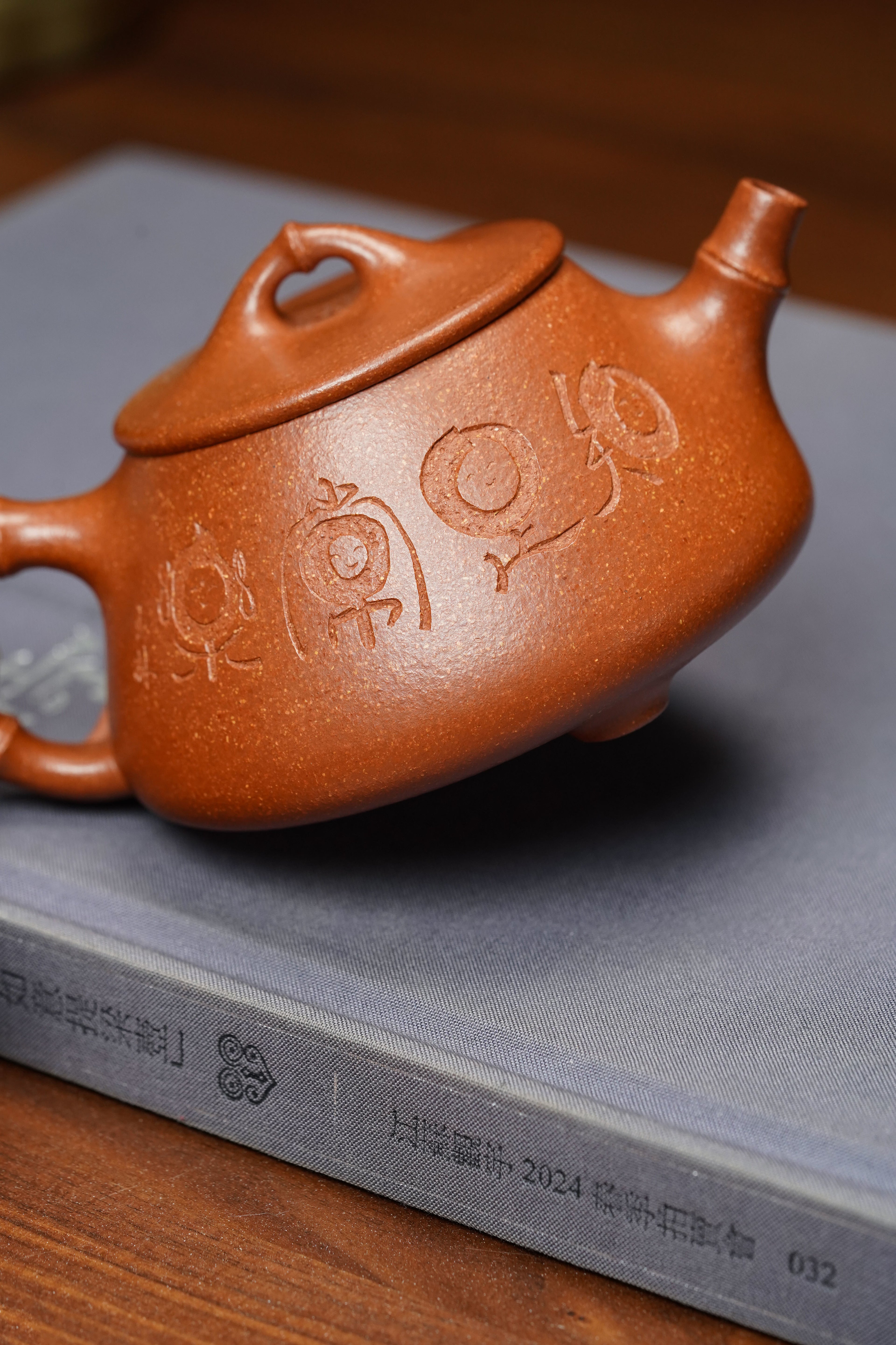 范泽锋大师高徒·省大师邱爽紫砂潜力重器【竹节平盖石瓢】原矿优质金降坡·220cc
