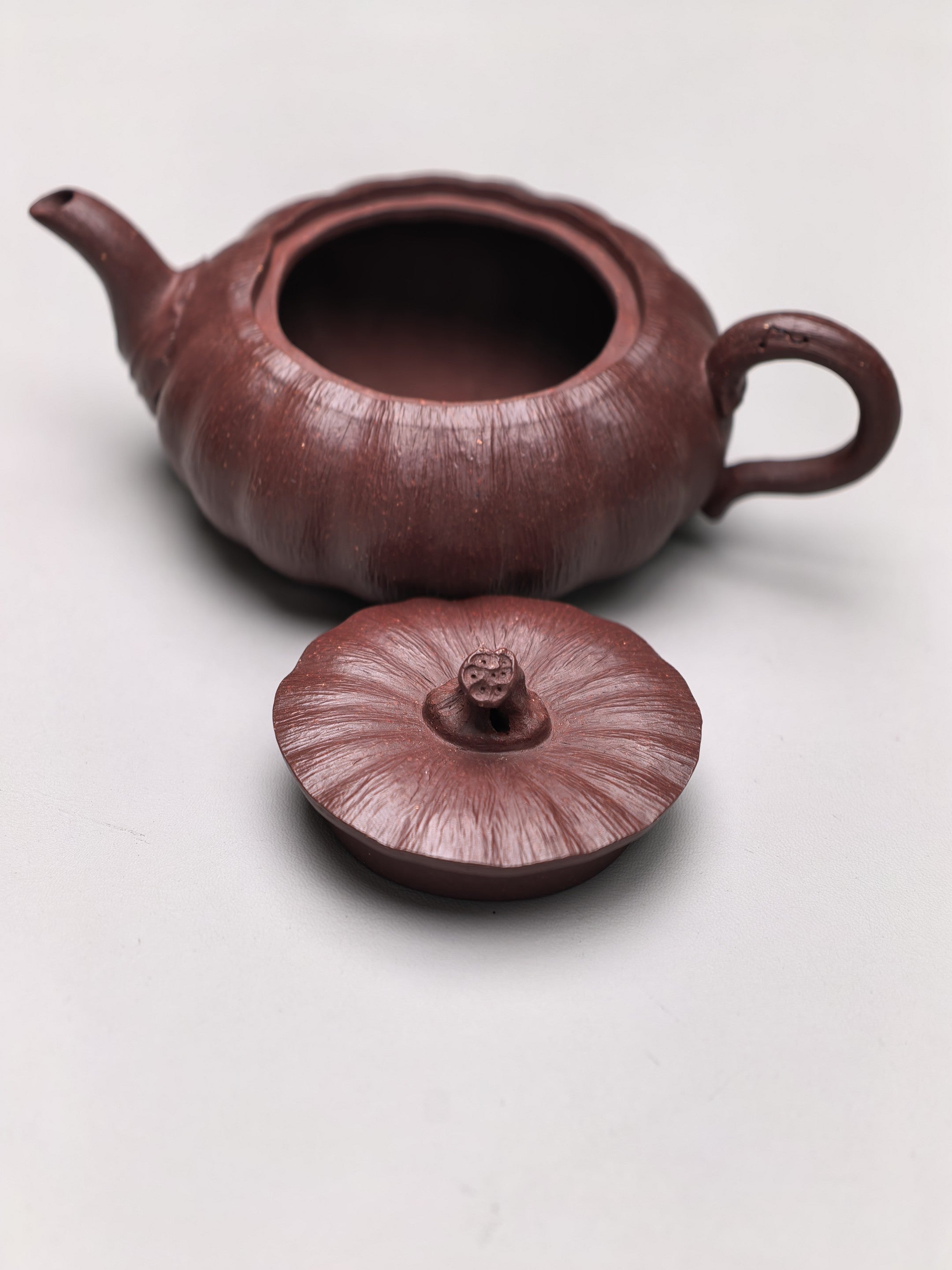超级小南瓜（双色款）·70CC精品把玩器，内推球孔 手工制作·高端茶客必备 小草书文气十足 原矿老紫泥