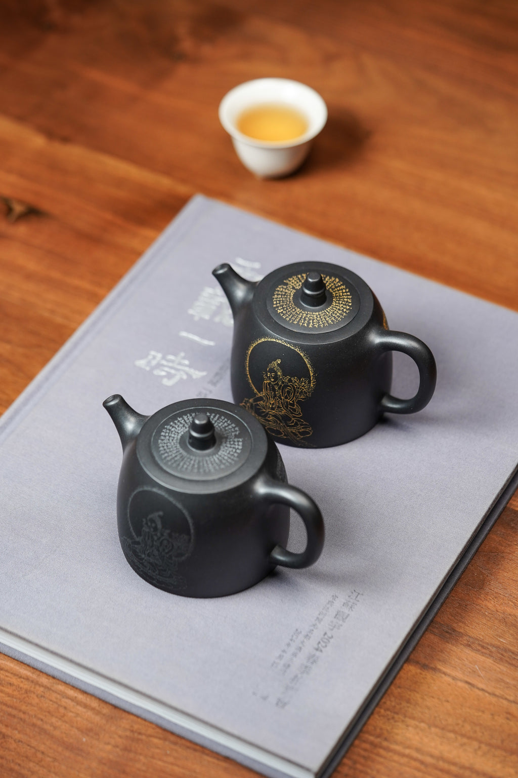 一器藏心经·紫砂纳万福｜郑求标大师｜双心经至尊臻品【汉铎壶】原矿极品底槽清还原烧·220cc