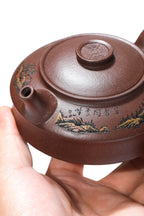 【彩刻江山 礼藏之巅】紫砂界彩刻山水标杆·李峰大师｜恭王府馆藏臻品《延年益寿壶》原矿优质老紫泥·180cc