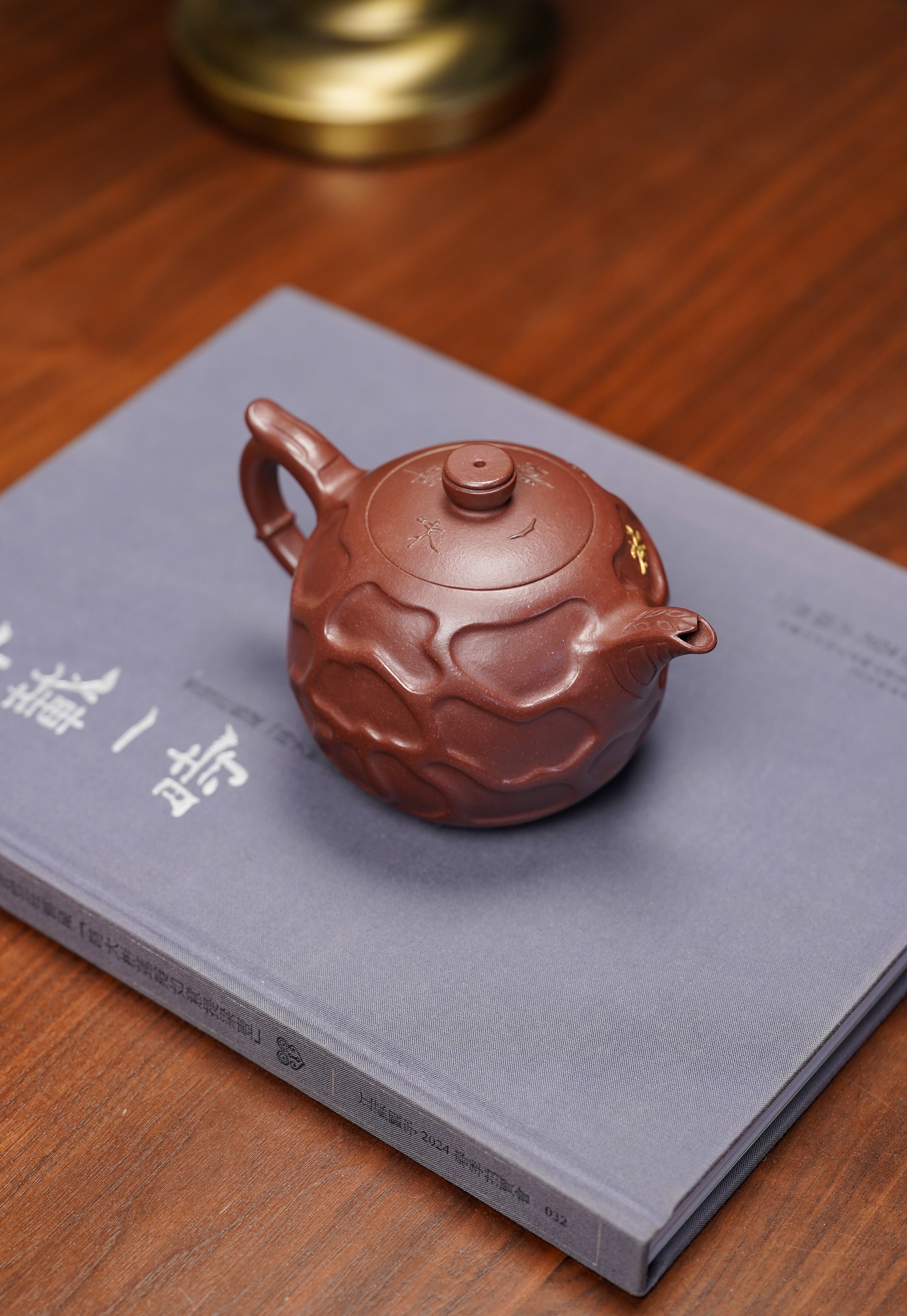 紫砂界金字塔尖·非遗功勋国大师 邱玉林大拍95万｜殿堂级顶奢臻品《禅茶壶》原矿极品底槽清·450cc 真金限量版