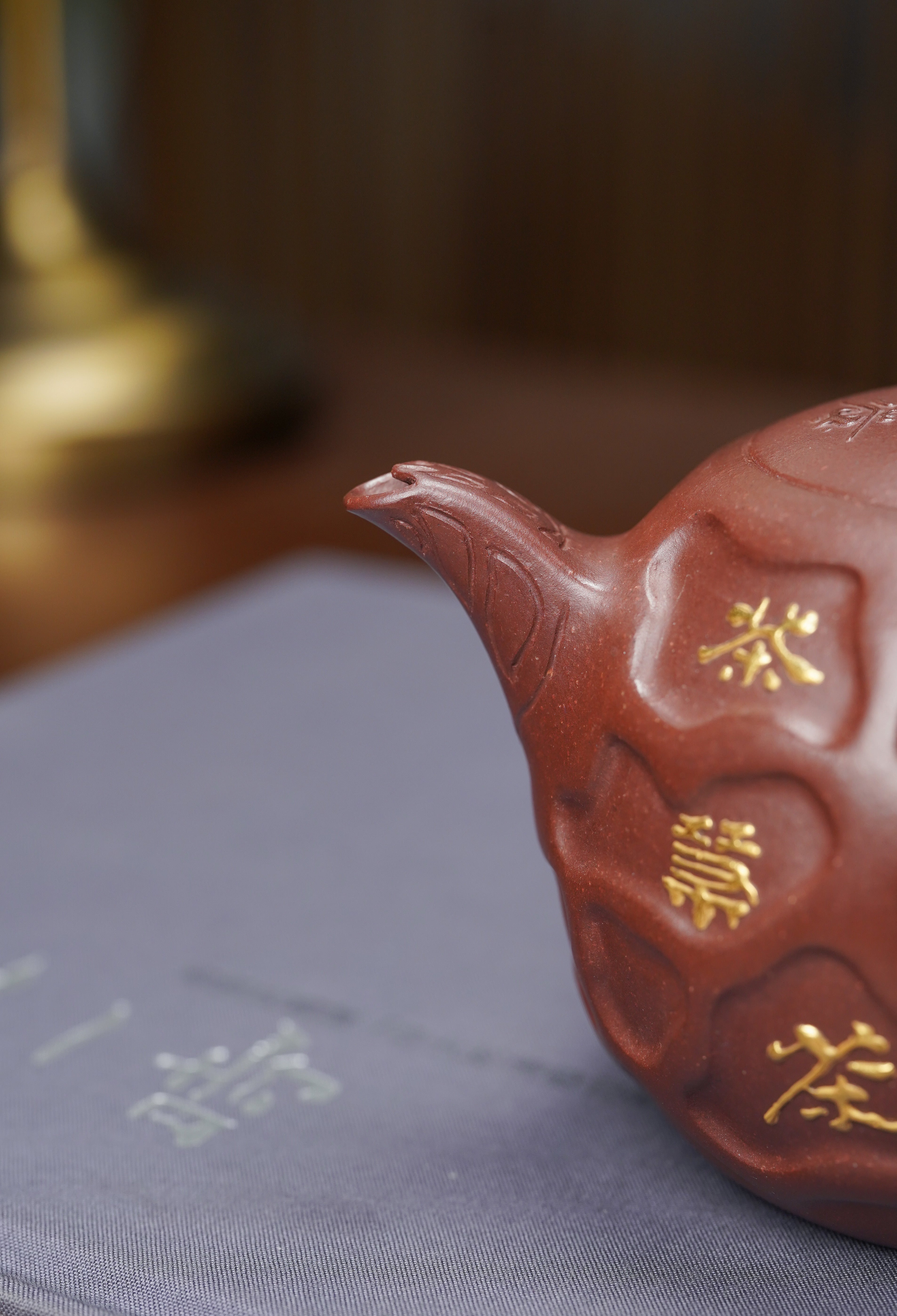 紫砂界金字塔尖·非遗功勋国大师 邱玉林大拍95万｜殿堂级顶奢臻品《禅茶壶》原矿极品底槽清·450cc 真金限量版