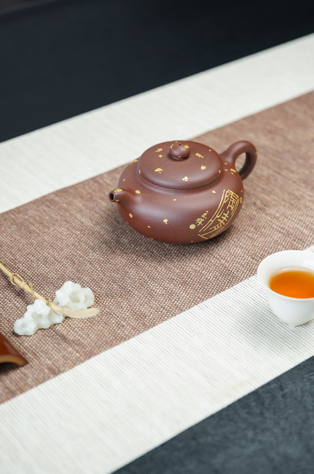 【藏紫砂巅峰 赠传世重器】国大师邱玉林亲制《清泉壶》稀世臻品原矿优质底槽清·280cc（24K真金款）