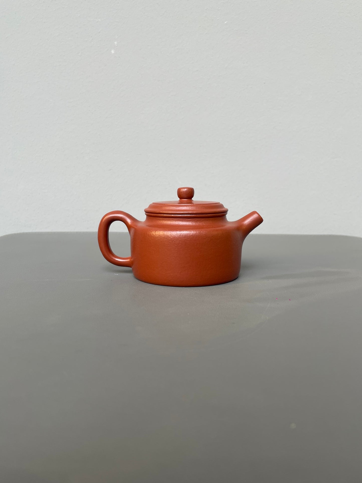 范泽锋大师高徒·省大师邱爽紫砂潜力重器【德钟壶】原矿优质粗砂朱泥·110cc