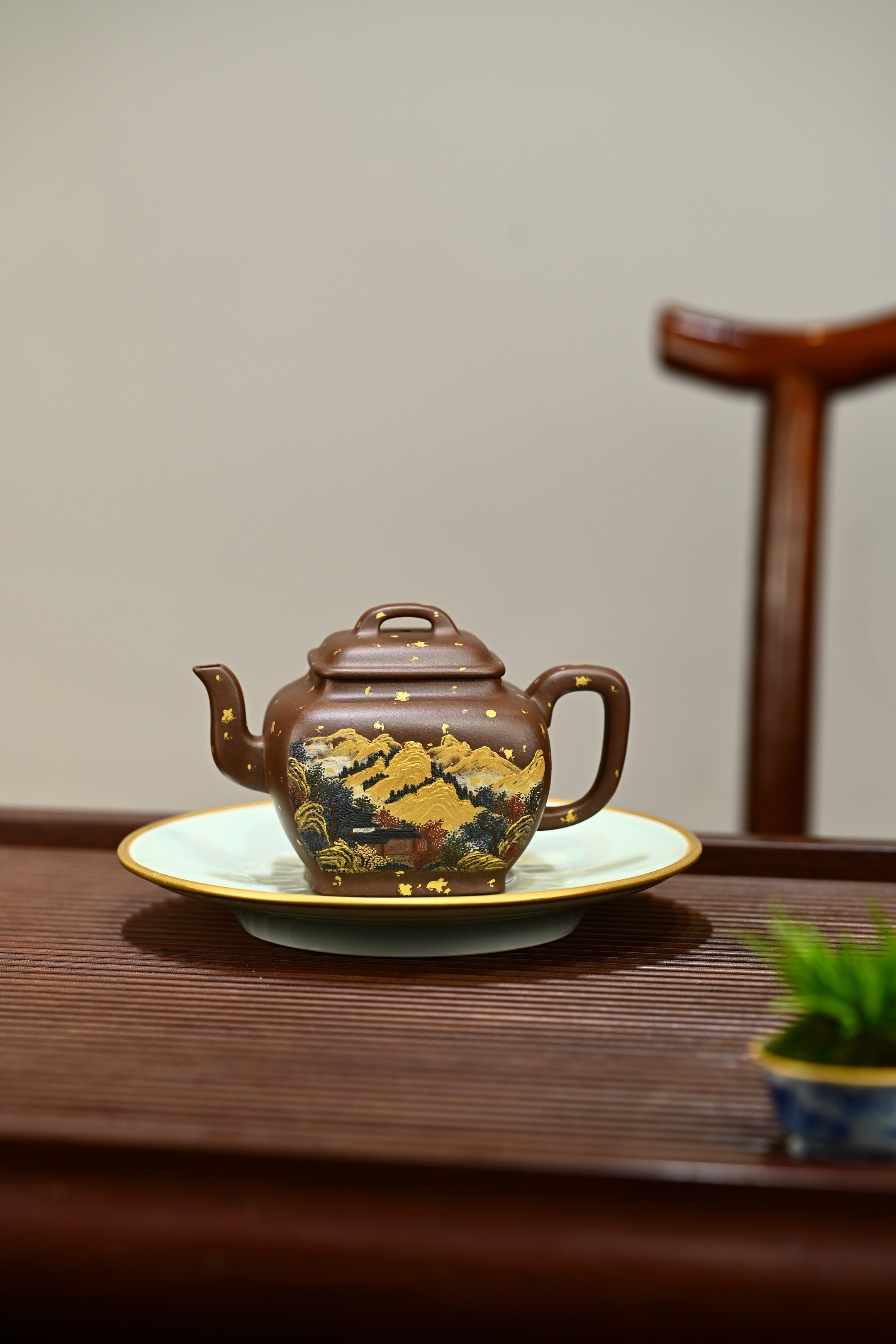 鸣远四方·日照金山·全手工六届全手工大赛一等奖高工施昌作品/容量330cc/原矿底槽清描金