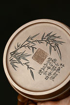 劲竹提梁·全手工 （省大师桑黎兵刻绘+双证书） /紫砂十二精英之首，省大师桑黎兵儿子桑崧杰作品 /容量380cc/特级紫泥