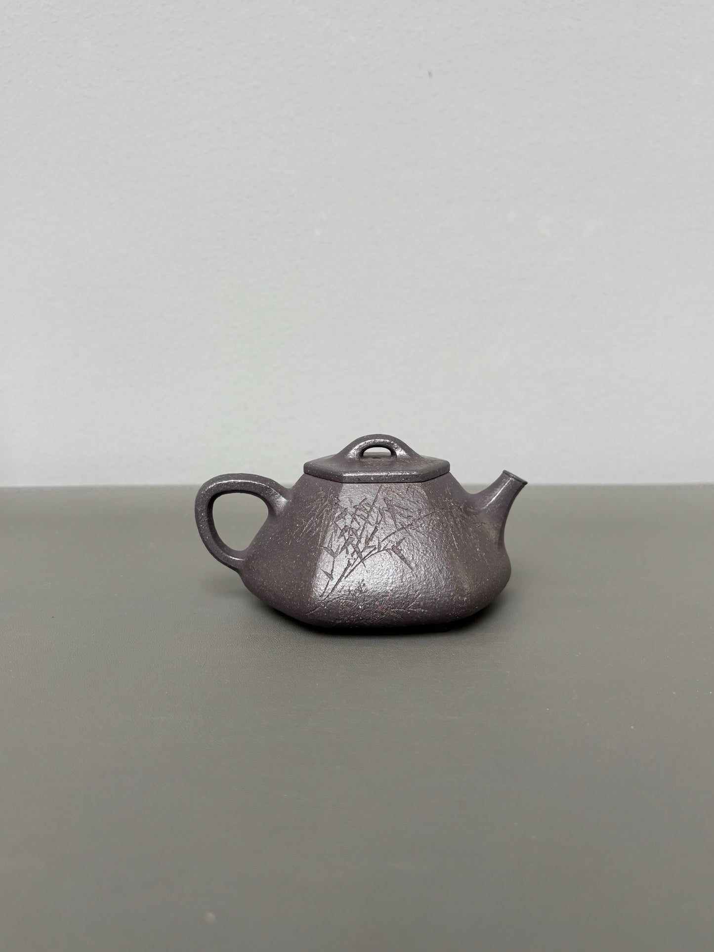 耿浩方壶 礼藏双绝🇨🇳 紫砂80后方器巨匠·耿浩巅峰之作《心舟石瓢壶》原矿极品天清泥·190cc