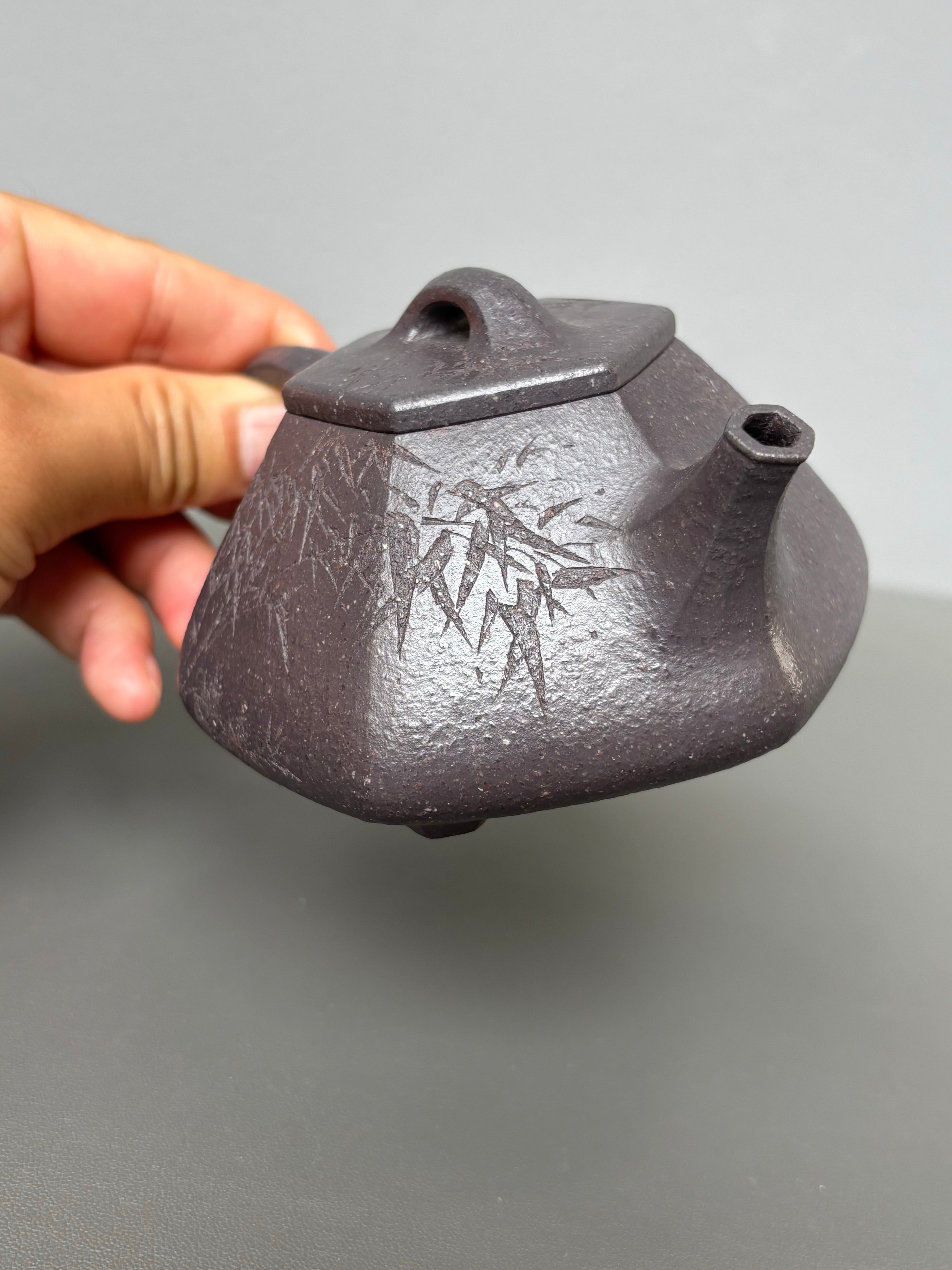 耿浩方壶 礼藏双绝🇨🇳 紫砂80后方器巨匠·耿浩巅峰之作《心舟石瓢壶》原矿极品天清泥·190cc