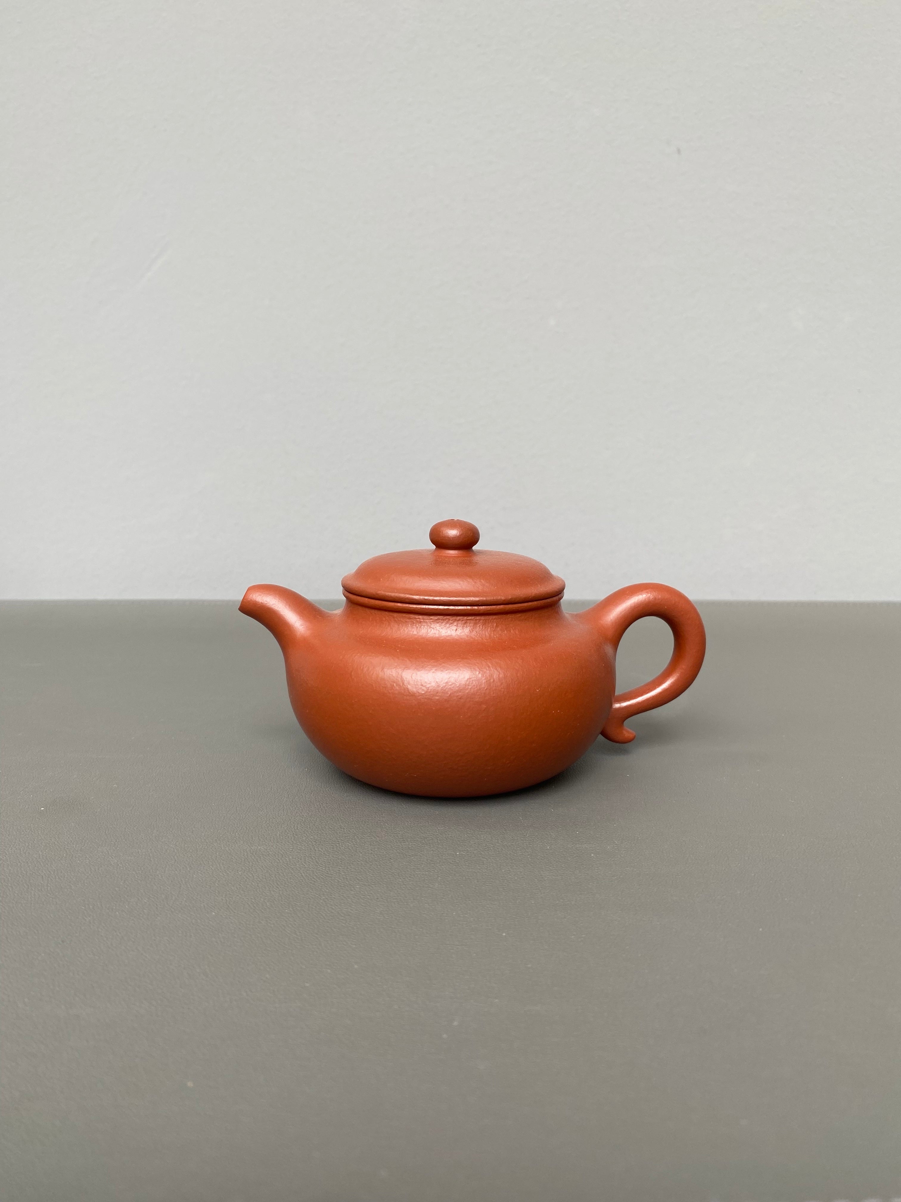 范泽锋大师高徒·省大师邱爽紫砂潜力重器【仿古壶】原矿优质粗砂紫泥·200cc