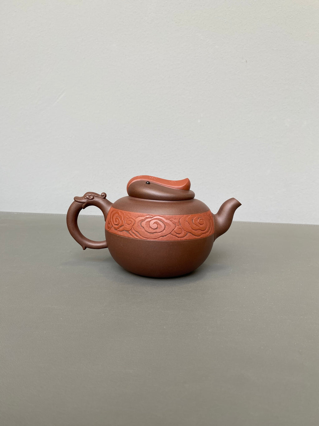 储立之大师 中国陶瓷艺术终身成就奖获得者 典藏重器【云纹祥瑞壶】原矿优质紫泥·380cc