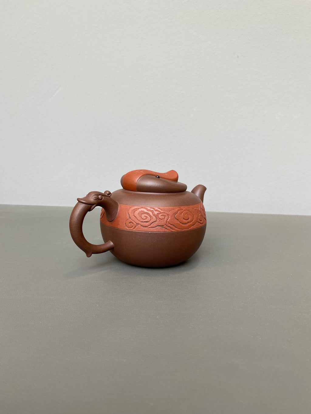 储立之大师 中国陶瓷艺术终身成就奖获得者 典藏重器【云纹祥瑞壶】原矿优质紫泥·380cc