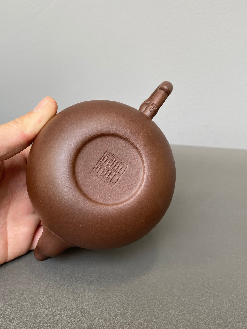 储立之大师 中国陶瓷艺术终身成就奖获得者 典藏重器【云纹祥瑞壶】原矿优质紫泥·380cc