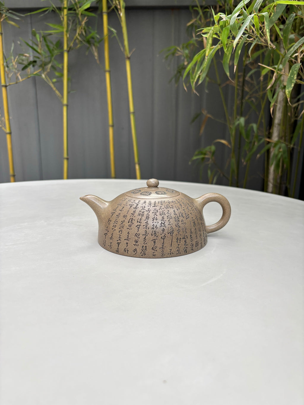 一器藏心经·紫砂纳万福｜郑求标大师｜双心经至尊臻品【心经半月壶】原矿极品青段·320cc