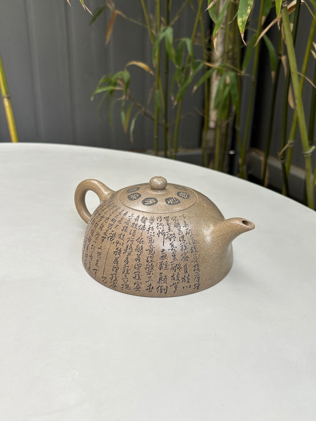 一器藏心经·紫砂纳万福｜郑求标大师｜双心经至尊臻品【心经半月壶】原矿极品青段·320cc