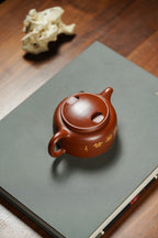 重器新品👍双宗师合璧·紫砂史巅峰 🇨🇳 紫砂界天花板｜何光宏·邱玉林联袂创作《牛盖莲子壶》原矿优质底槽清·260cc