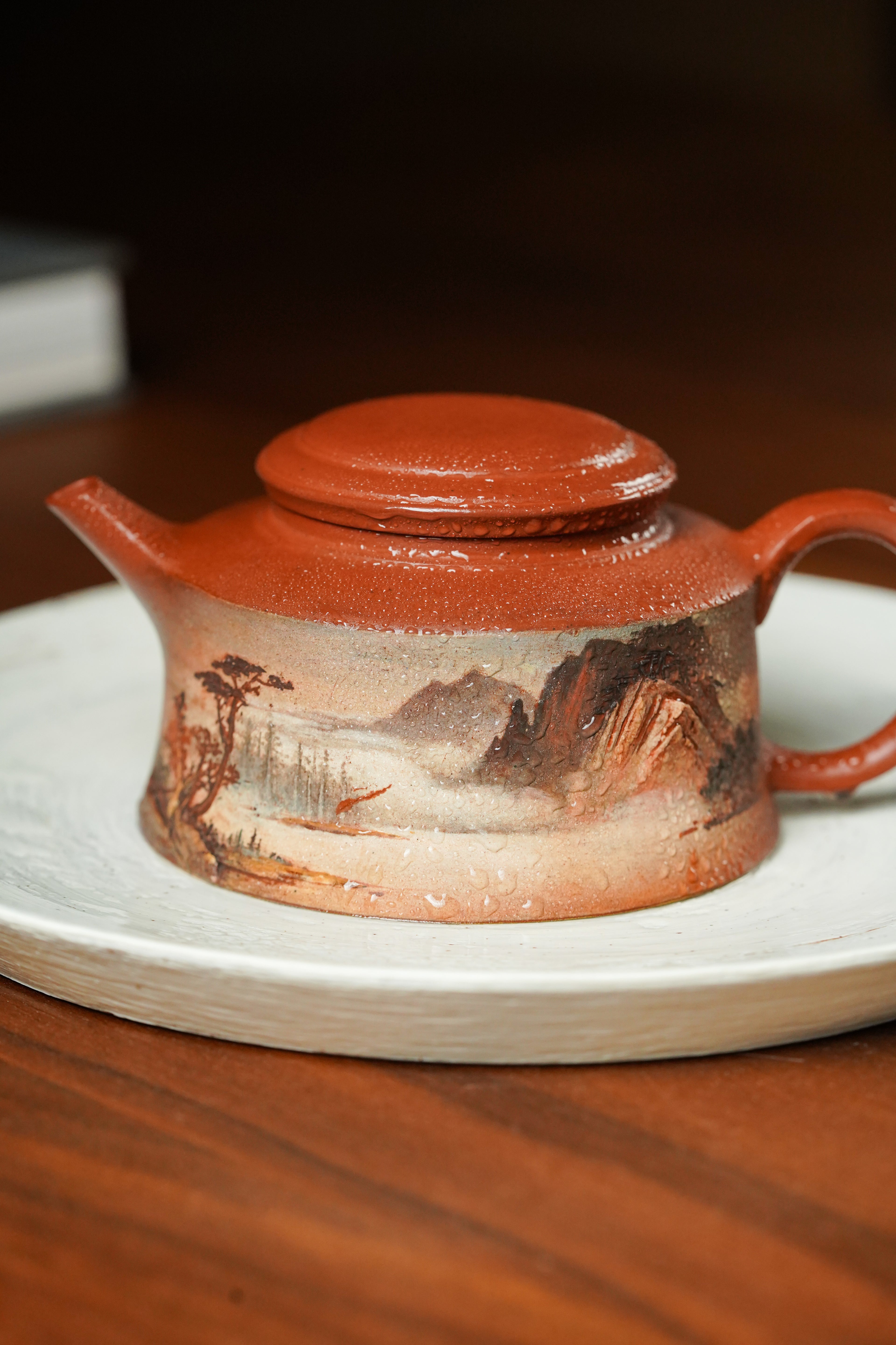 新品上架👏双宗师合璧·紫砂史巅峰  紫砂界天花板｜何光宏·邱玉林联袂创作《鱼罩壶》原矿优质底槽清·130cc
