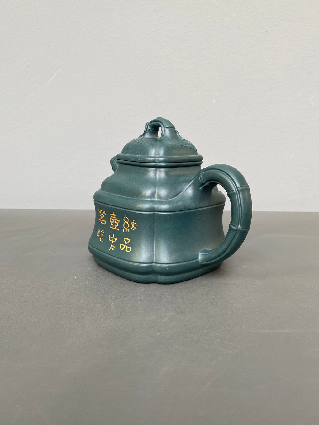 立之紫砂 礼藏至尊｜储立之大师 中国陶瓷艺术终身成就奖获得者 典藏重器【四方竹鼎壶】优质民国绿·620cc