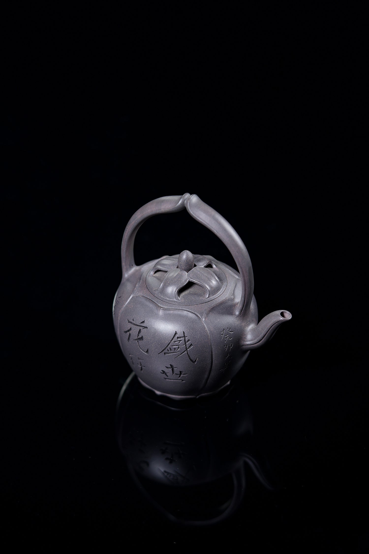 储立之大师 中国陶瓷艺术终身成就奖获得者 典藏重器【玉兰提梁壶】原矿优质青灰段·450cc
