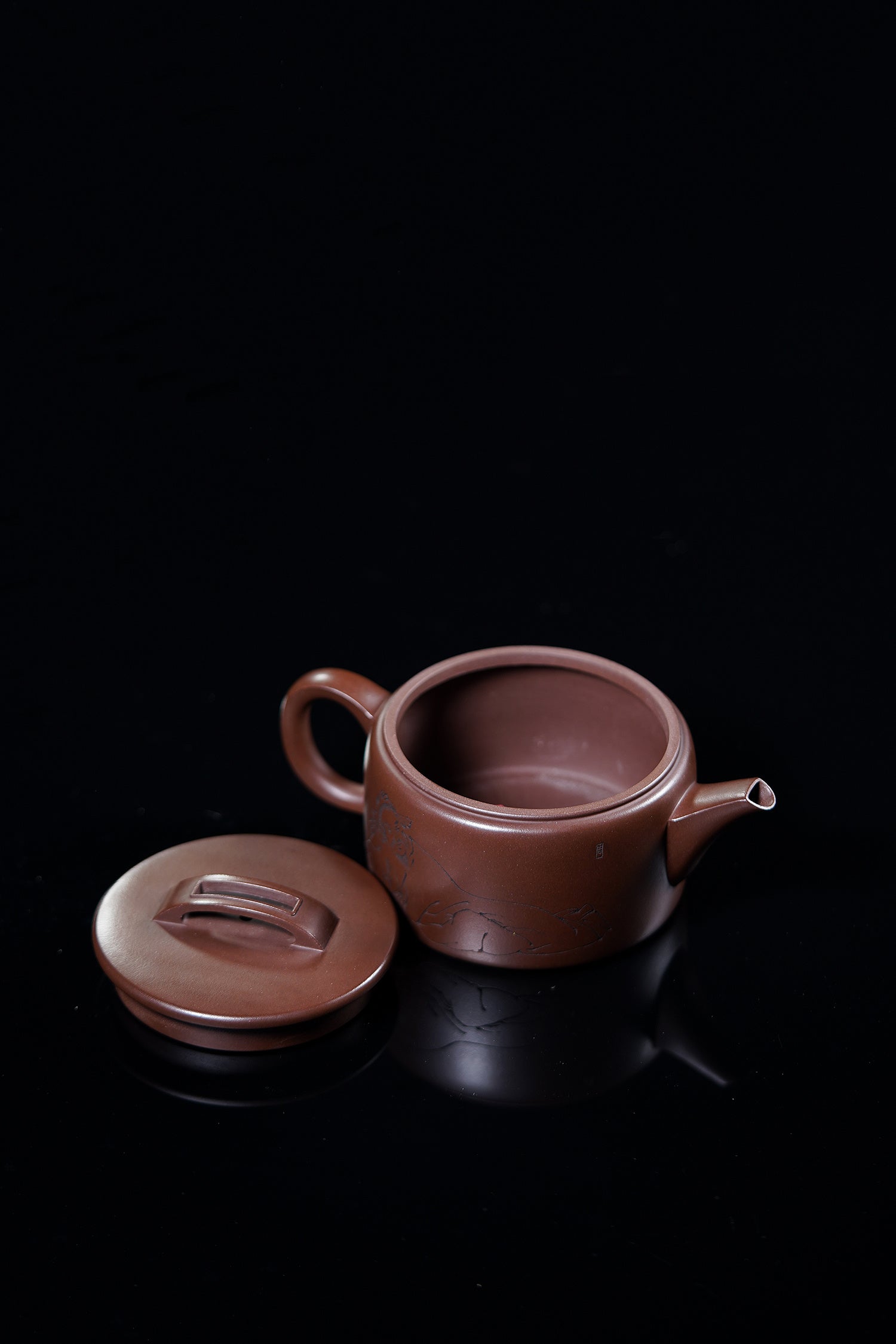 【昌鸿紫砂 礼藏至尊】国大师李昌鸿·臻品福利🧧紫砂泰斗顾景舟传承·双国大师之作【汉瓦壶】原矿优质文革紫泥·300cc