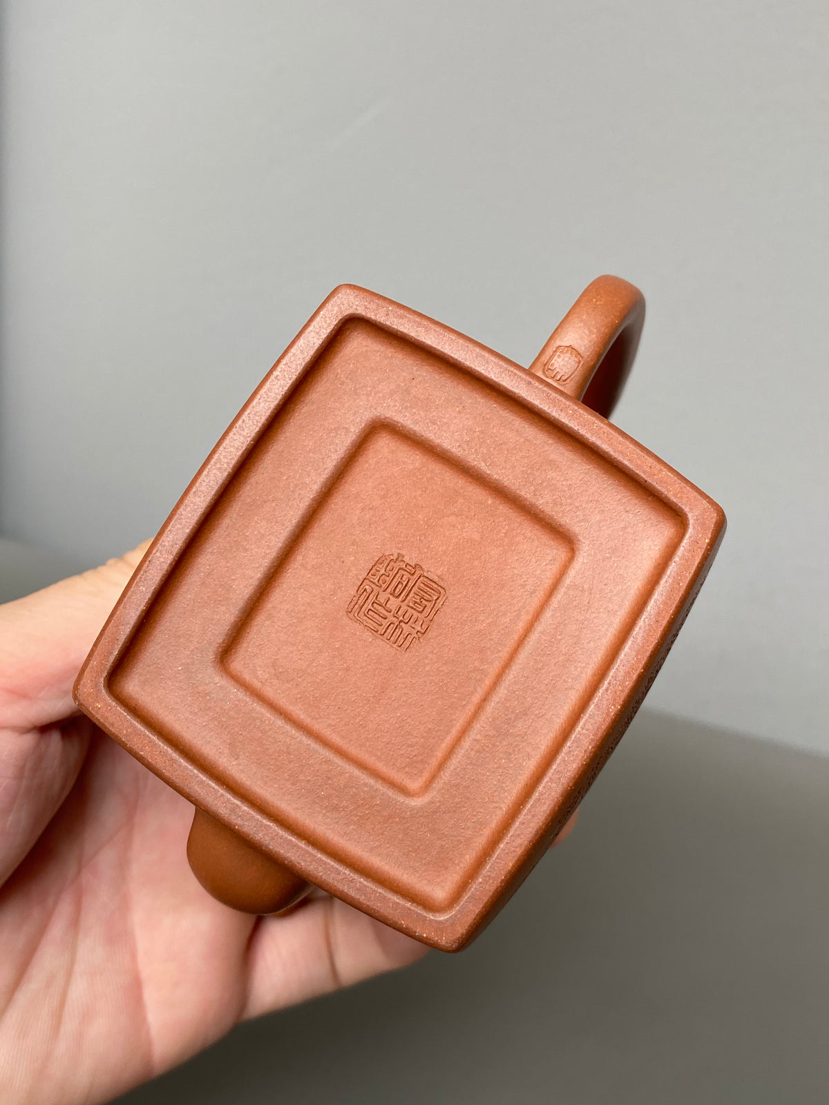 新品首发🧧宏林山水·礼藏天下｜陈宏林大师传世巅峰臻品【汉方壶】原矿优质清水泥·280cc - ZishaTeapotChina
