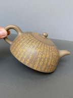 一器藏心经·紫砂纳万福｜郑求标大师｜双心经至尊臻品【心经半月壶】原矿极品青段·320cc