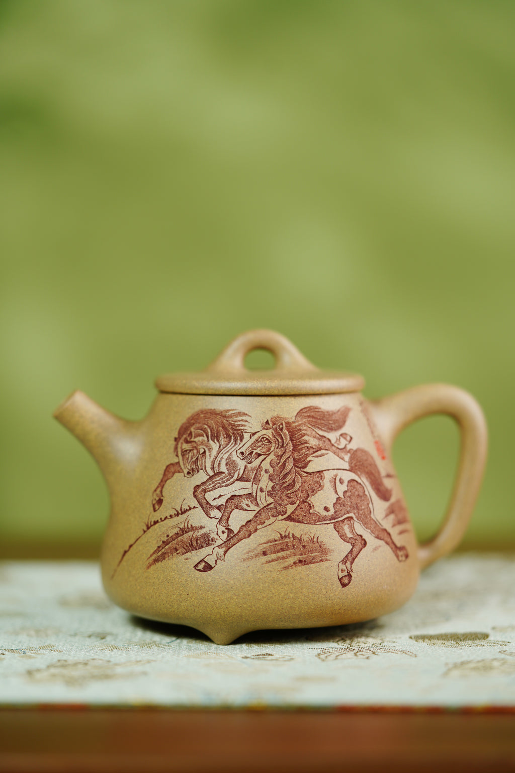 中华神刀·刻绘巅峰 杨喜雨大师顶流臻品·博物馆馆藏同款《高石瓢壶》十二生肖马 原矿优质段泥·230cc - ZishaTeapotChina