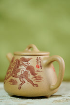 中华神刀·刻绘巅峰 杨喜雨大师顶流臻品·博物馆馆藏同款《高石瓢壶》十二生肖马 原矿优质段泥·230cc - ZishaTeapotChina