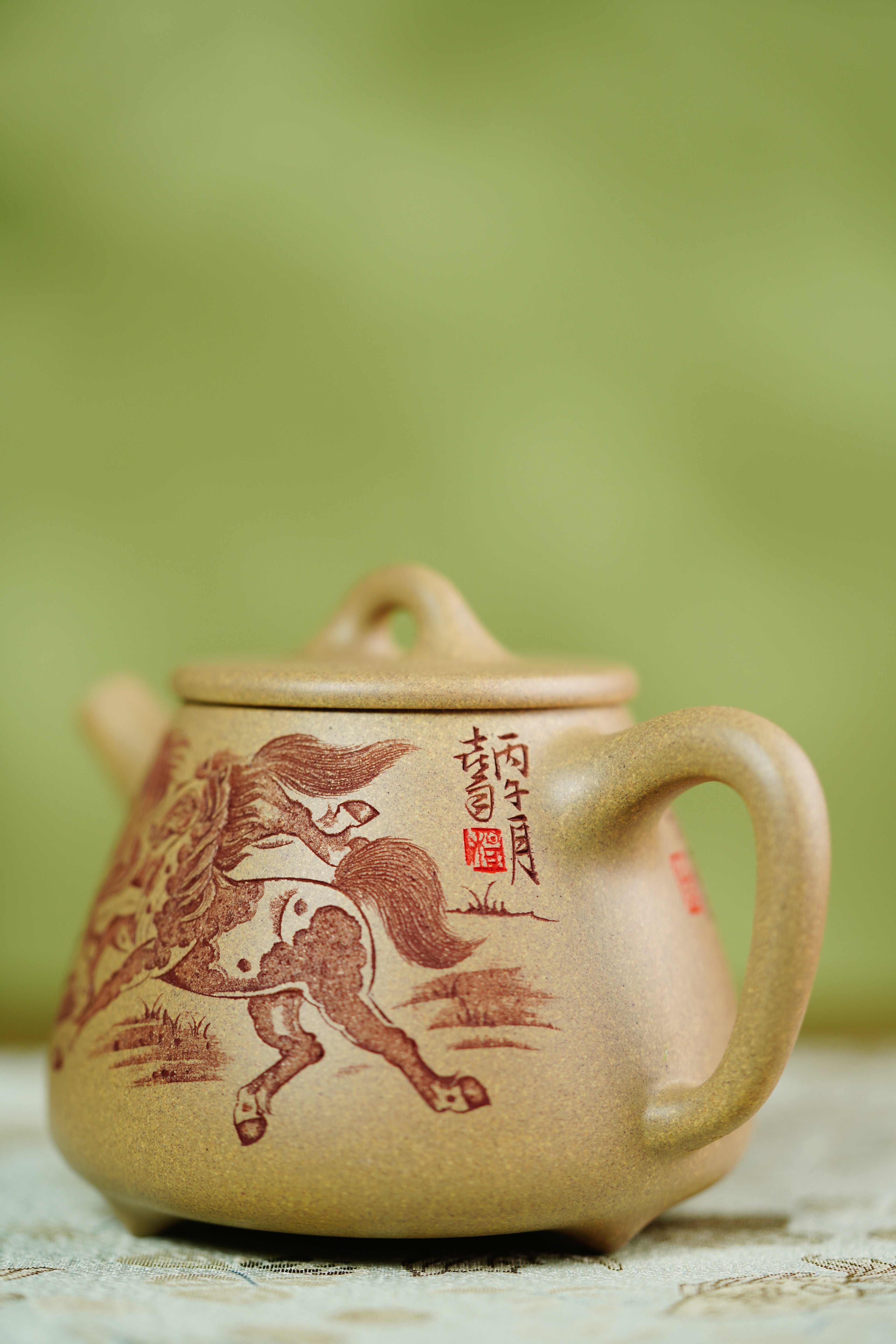 中华神刀·刻绘巅峰 杨喜雨大师顶流臻品·博物馆馆藏同款《高石瓢壶》十二生肖马 原矿优质段泥·230cc - ZishaTeapotChina