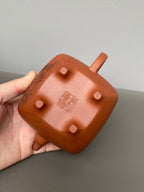 中华神刀·刻绘巅峰｜杨喜雨大师顶流臻品《传炉壶》原矿优质底槽清·410cc 紫砂刻绘全能艺术名家·杨喜雨 亲工