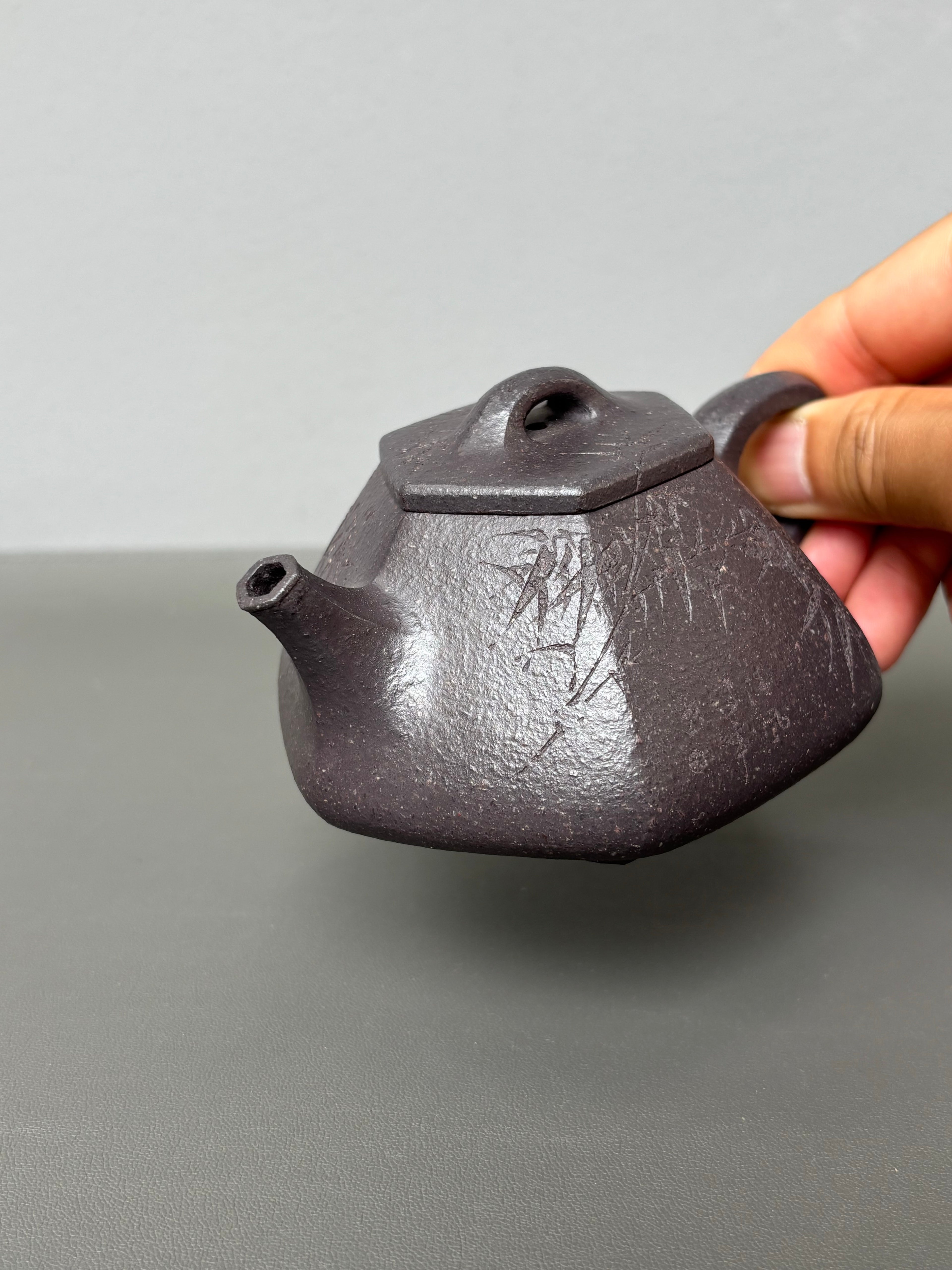 耿浩方壶 礼藏双绝🇨🇳 紫砂80后方器巨匠·耿浩巅峰之作《心舟石瓢壶》原矿极品天清泥·190cc