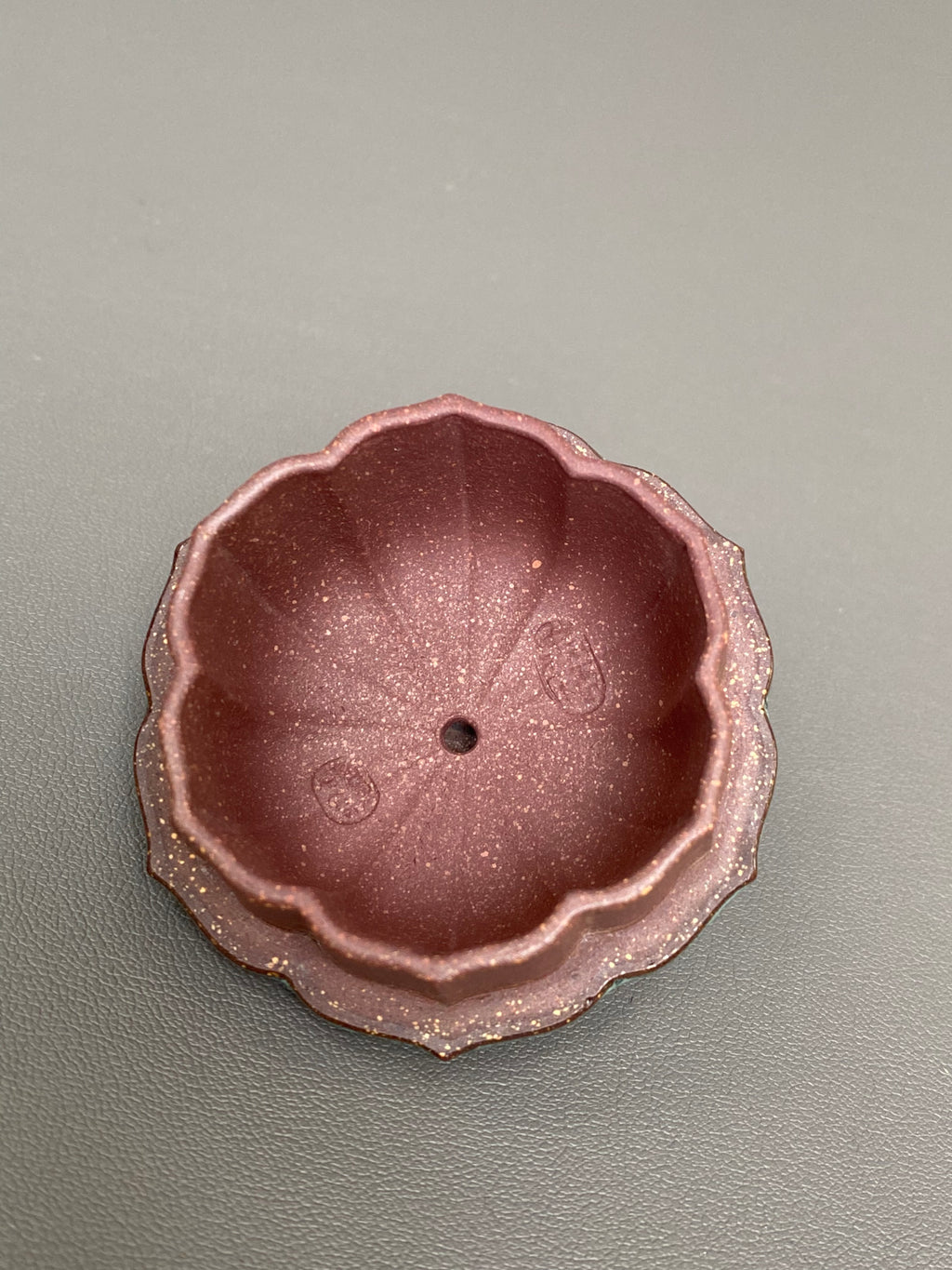 蒋蓉之女 传世花器｜蒋艺华·非遗紫砂顶流重器《筋纹水平壶》原矿优质老紫泥·180cc（天目釉装饰）