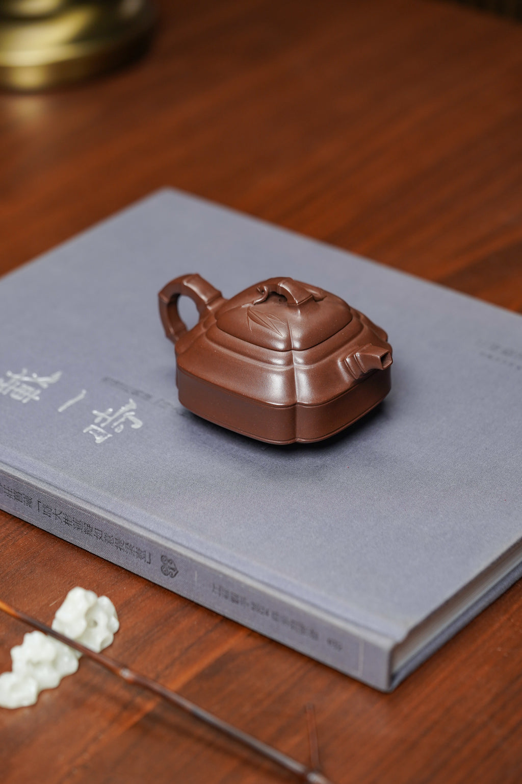 紫砂七老·蒋蓉大师爱女·荣获弘扬紫砂文化特别贡献奖·蒋艺华制《四方抽角竹鼓》原矿优质老紫泥 150cc 小品