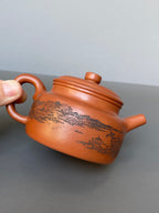 宏林山水·礼藏天下｜陈宏林大师传世巅峰臻品【德钟壶】原矿极品清水泥·200cc紫砂山水陶刻天花板·陈宏林亲工