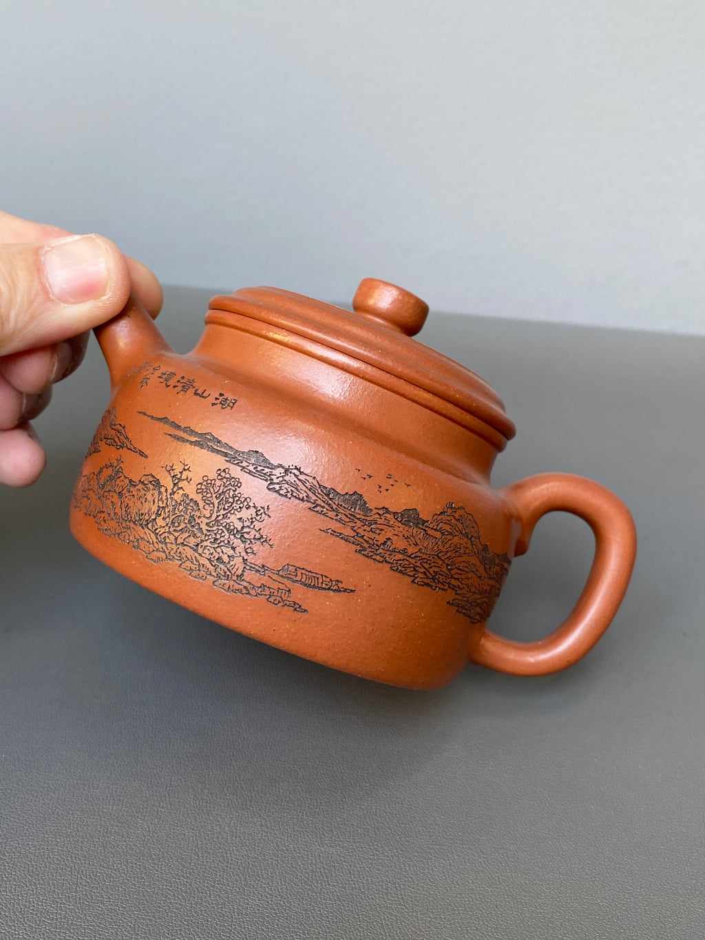 宏林山水·礼藏天下｜陈宏林大师传世巅峰臻品【德钟壶】原矿极品清水泥·200cc紫砂山水陶刻天花板·陈宏林亲工
