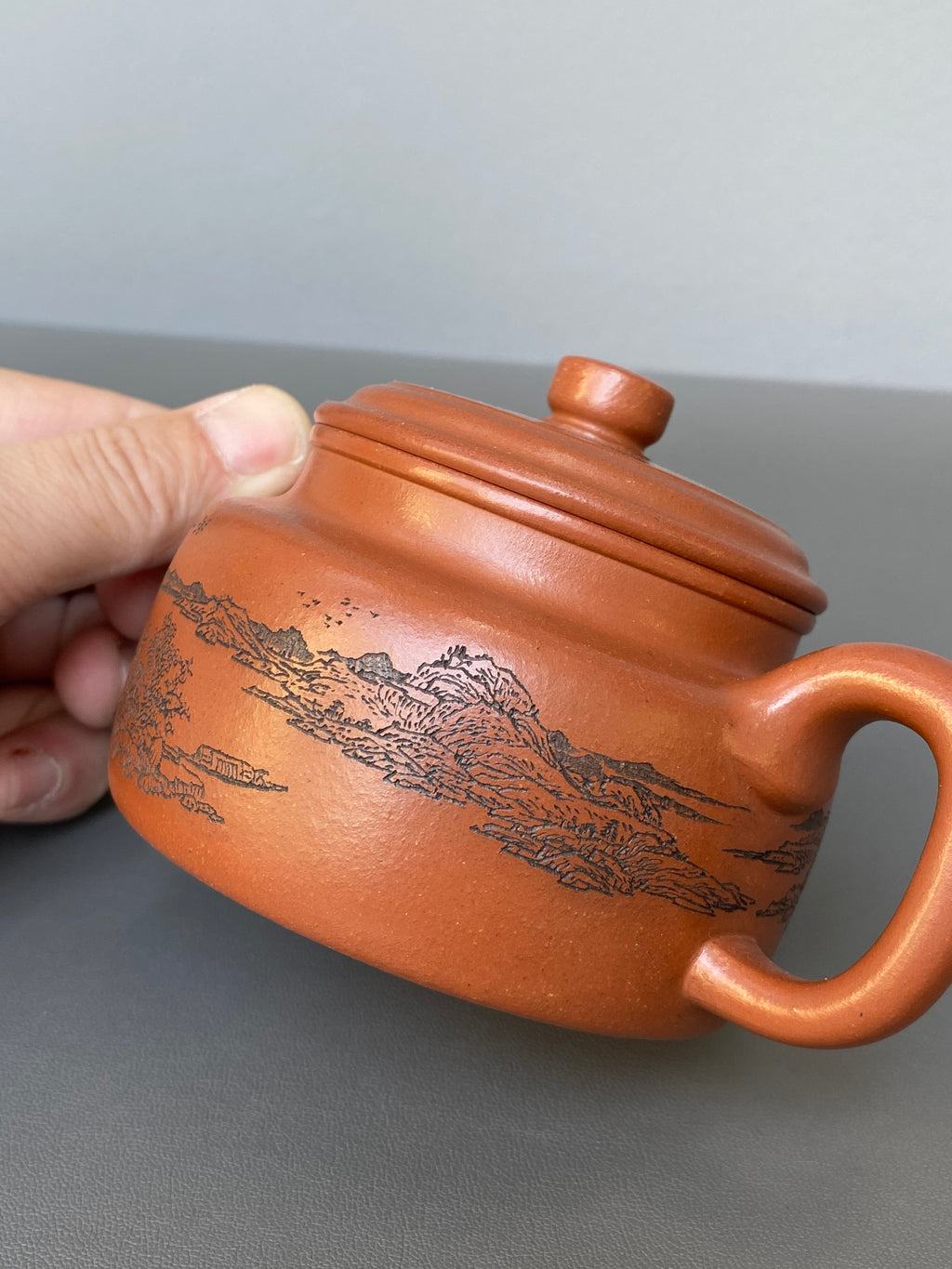 宏林山水·礼藏天下｜陈宏林大师传世巅峰臻品【德钟壶】原矿极品清水泥·200cc紫砂山水陶刻天花板·陈宏林亲工