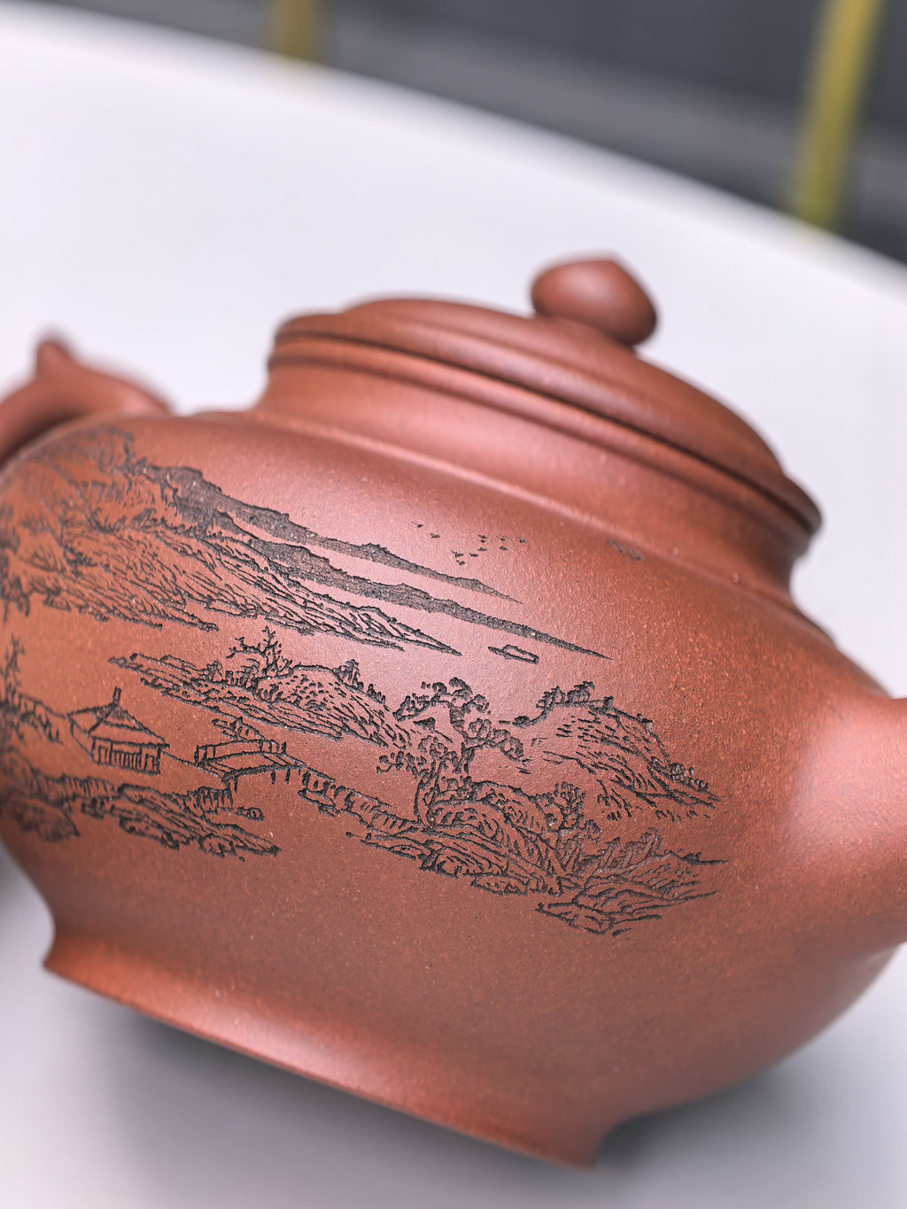 宏林山水·礼藏天下｜陈宏林大师传世巅峰臻品【笑樱壶】原矿极品底槽清·420cc紫砂山水陶刻天花板·陈宏林亲工