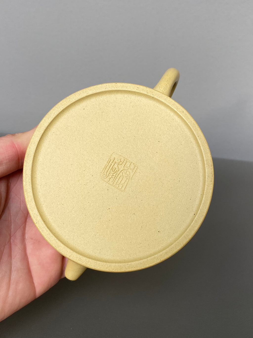 紫砂界陶刻艺术名家·李峰臻品《半月壶》礼藏双绝 传世雅器原矿优质本山绿·180cc 国大师吴鸣高徒·李峰亲工