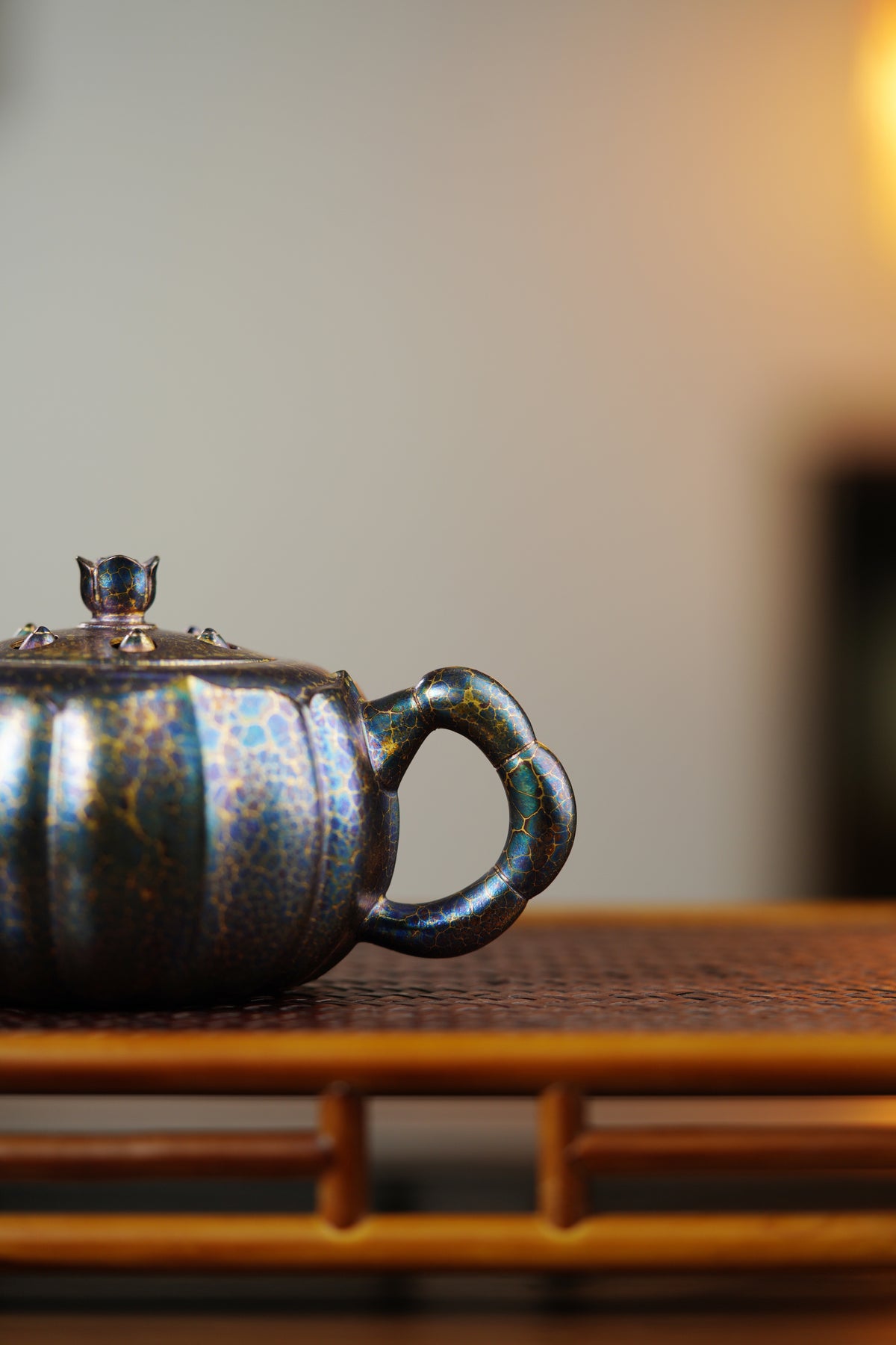 范泽锋大师高徒·省大师邱爽紫砂潜力重器【莲子壶】原矿优质大红袍·280cc(紫晶贝壳烧) - ZishaTeapotChina